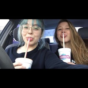 Meet your Posher, Savannah